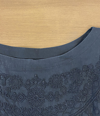 PLEATS PLEASE ブラウス ブラック 裾プリーツ フラワー刺しゅう PP31-JT794 レディース SIZE 3 プリーツプリーズ