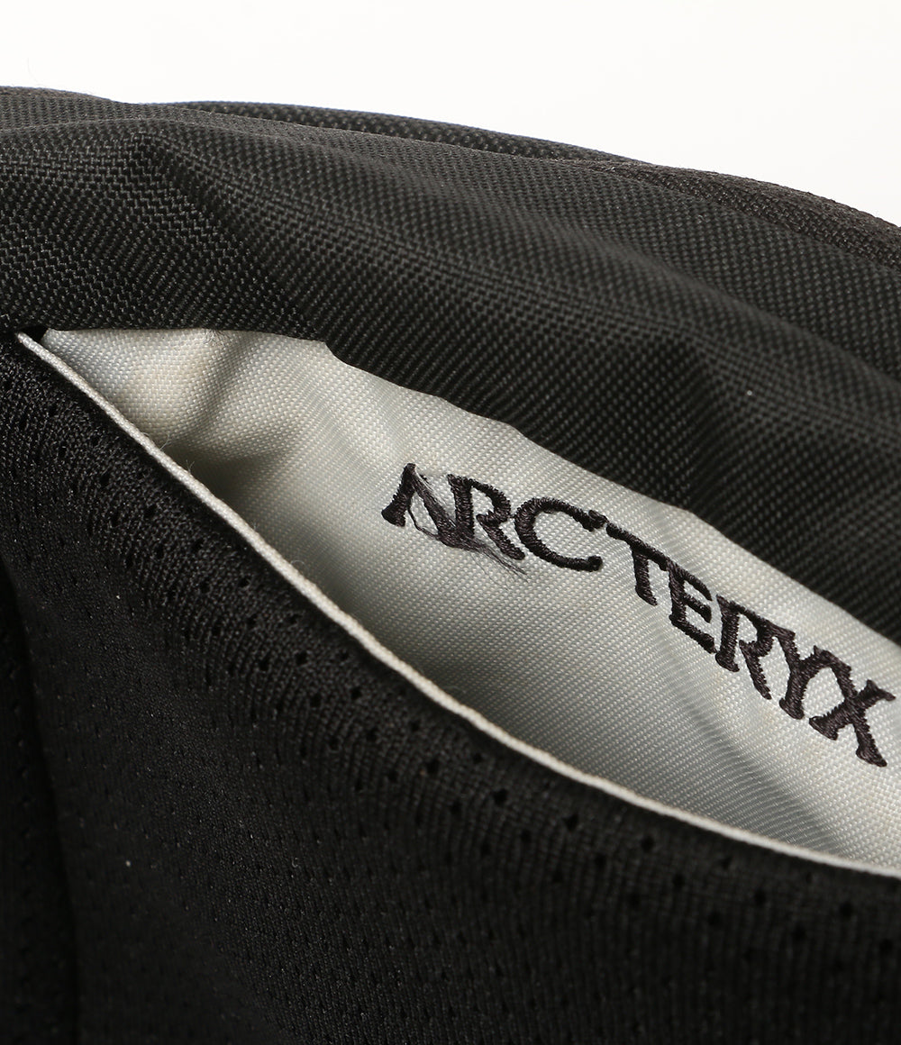 ARC'TERYX ショルダーバッグ マンティス2 BLK メンズ アークテリクス