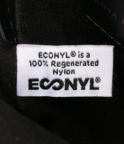 アニヤ・ハインドマーチ 美品 ESSENTIALS クロスボディバッグ ブラック      レディース   ANYA HINDMARCH