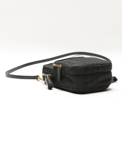 アニヤ・ハインドマーチ 美品 ESSENTIALS クロスボディバッグ ブラック      レディース   ANYA HINDMARCH