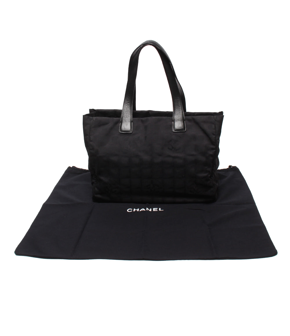 CHANEL トートバッグ 8番台 ニュートラベルMM レディース メンズ シャネル