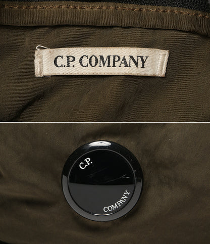 シーピーカンパニー ボディバッグ ナイロンラウンドバッグ カーキ CMAC112A005269G メンズ C.P COMPANY