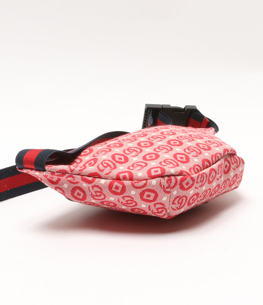 c854 新品　GUCCI GG ロゴ　チルドレンズ　スター　ウエストバッグ c854 新品 GUCCI GG ロゴ チルドレンズ スター ウエストバッグ