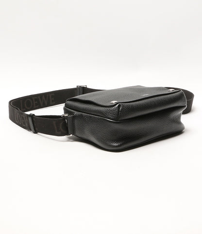LOEWE メッセンジャーバッグ ペブル ブラック メンズ ロエベ