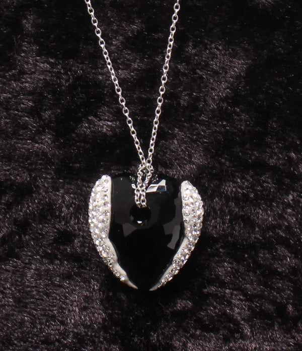 美品 SWAROVSKI ネックレス ハートモチーフ 1106954 レディース