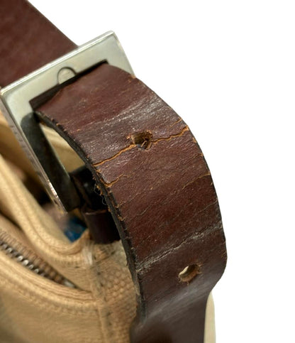 FENDI ショルダーバッグ 肩掛け ズッカ レディース フェンディ