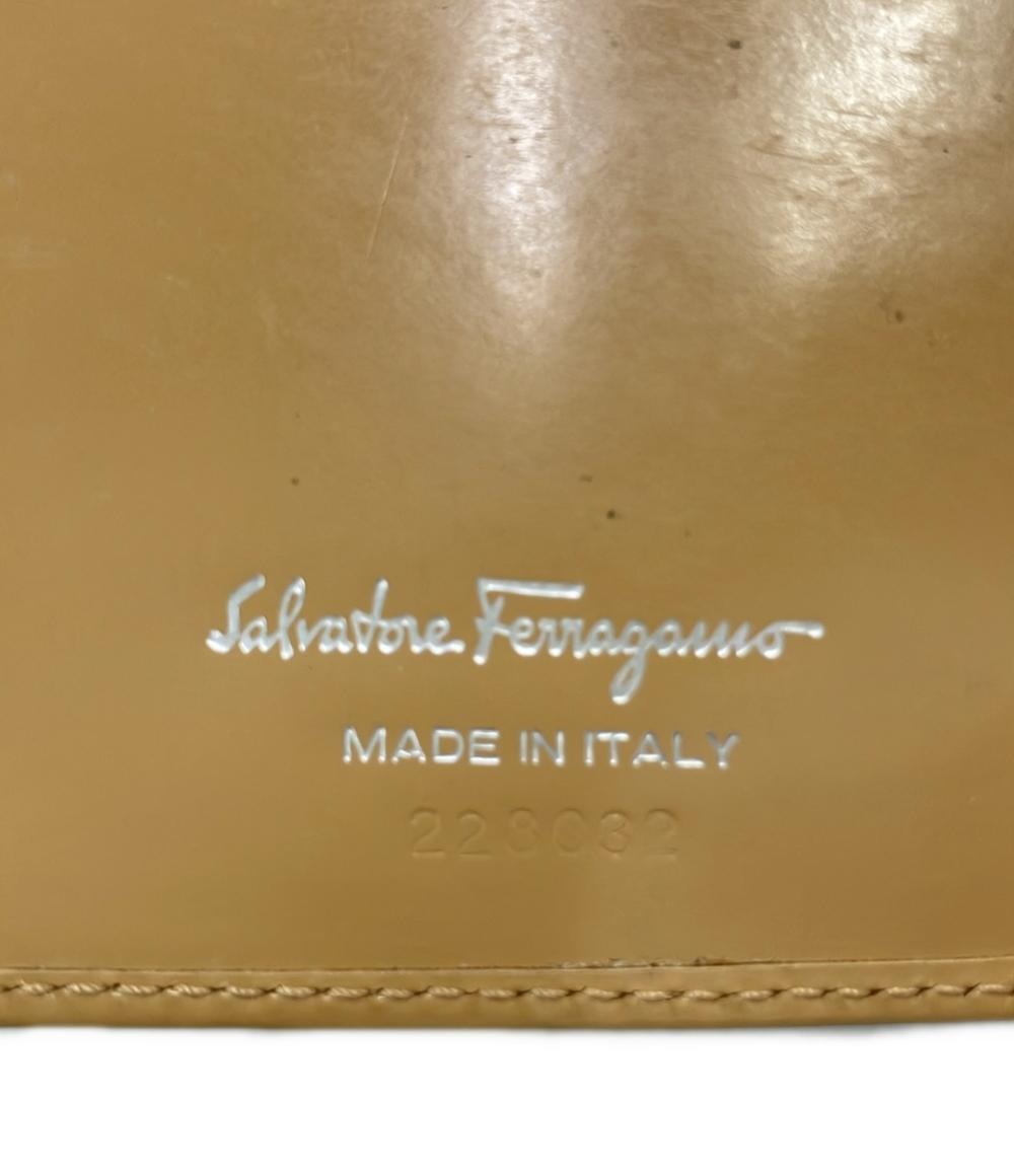 サルヴァトーレフェラガモ 三つ折り長財布 ガンチーニ レディース Salvatore Ferragamo