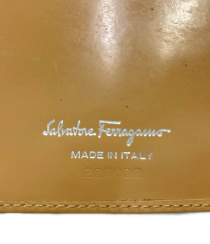 サルヴァトーレフェラガモ 三つ折り長財布 ガンチーニ レディース Salvatore Ferragamo