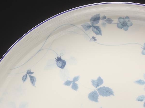 美品 ウエッジウッド プレート 大皿 27cm ストロベリーブルー WEDGWOOD