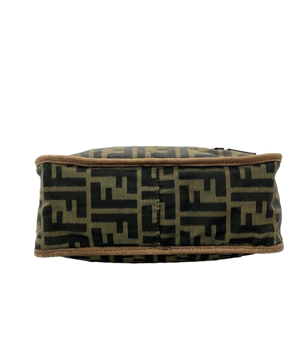 FENDI ショルダーバッグ 斜め掛け ズッカ レディース メンズ