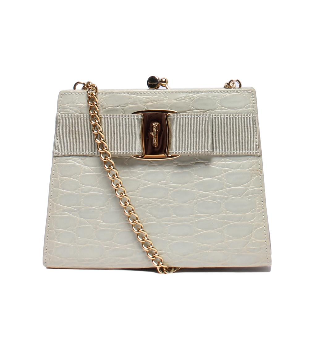 サルバトーレフェラガモ ショルダーバッグ 斜め掛け ヴァラ レディース Salvatore Ferragamo