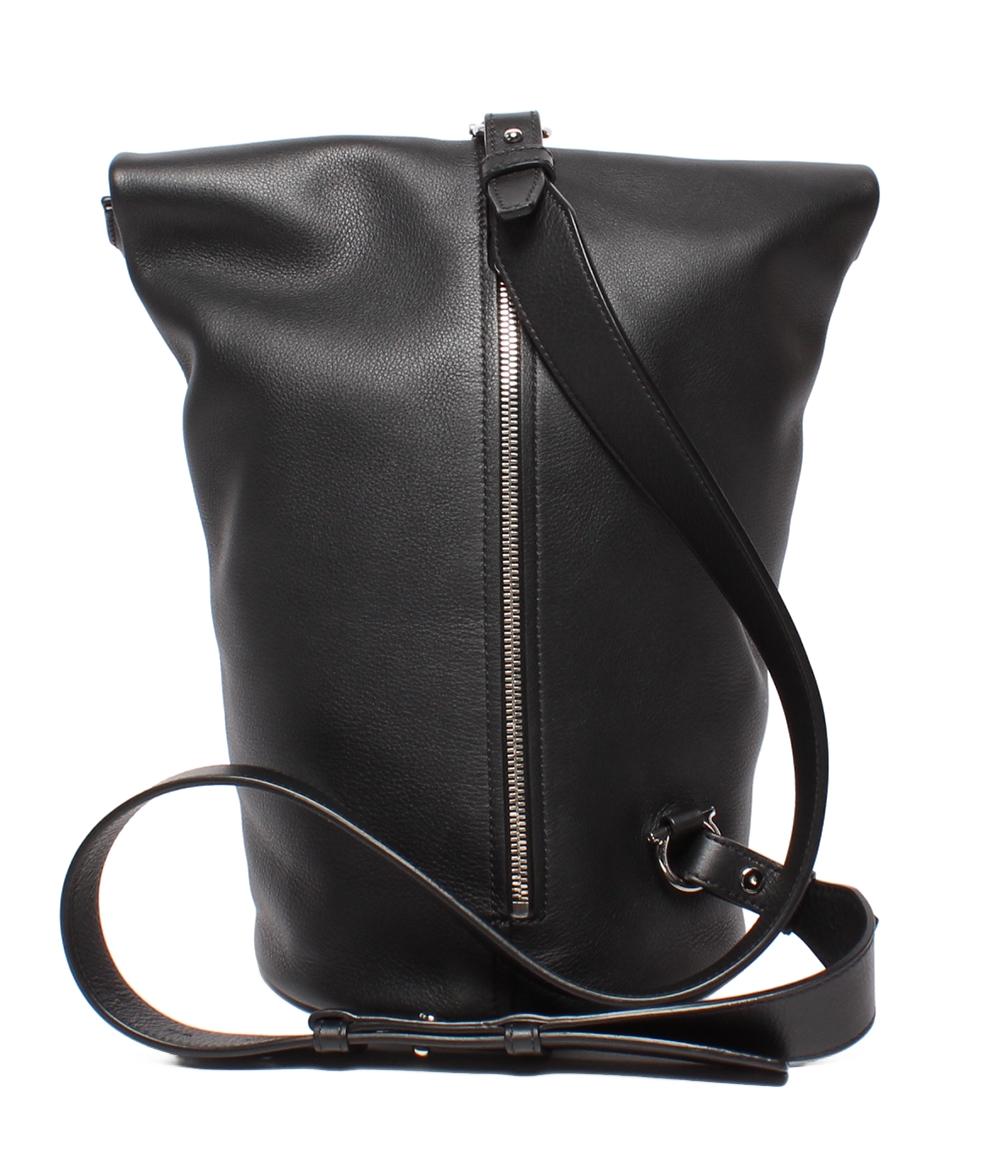 美品 サルヴァトーレフェラガモ ボディバッグ スリングバッグ ガンチーニ ユニセックス Salvatore Ferragamo