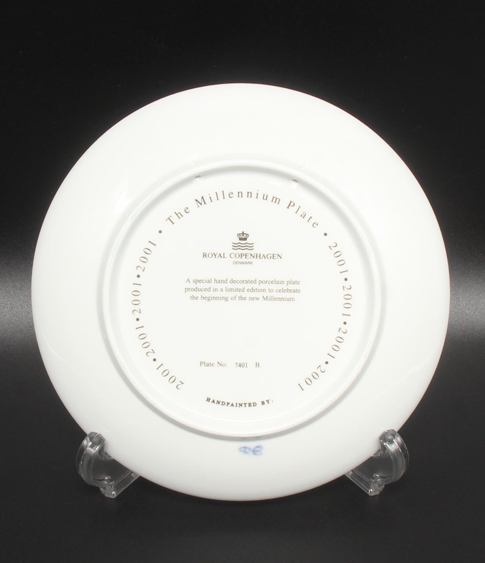 美品 Royal Copenhagen ミレニアムプレート 飾り皿 18cm 2001 ロイヤルコペンハーゲン