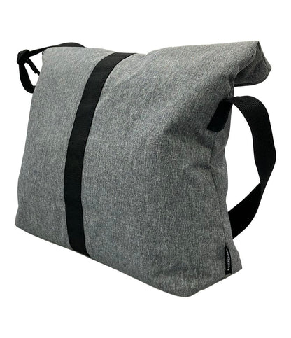 美品 UNDER ARMOUR ショルダーバッグ 斜め掛け メンズ アンダーアーマー