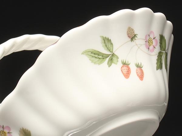 美品 WEDGWOOD 小物入れ カンタベリーバスケット ワイルドストロベリー