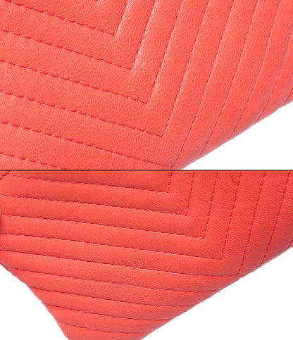 CHANEL ポーチ Vステッチ シルバー金具 22番台 レディース シャネル