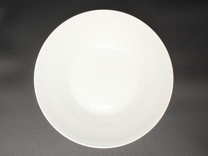 美品 Royal Copenhagen ディーププレート パスタプレート 深皿 24cm ホワイトフルーテッド ロイヤルコペンハーゲン