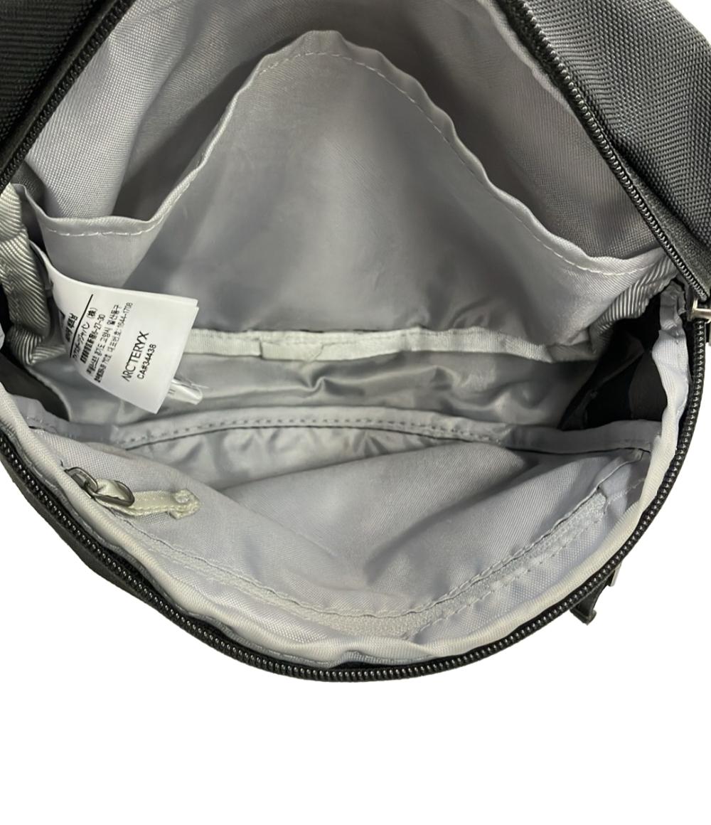 美品 ARC'TERYX ショルダーバッグ 斜め掛け MANTIS 2 WAISTPACKナイロン ポリエステル ユニセックス アークテリクス