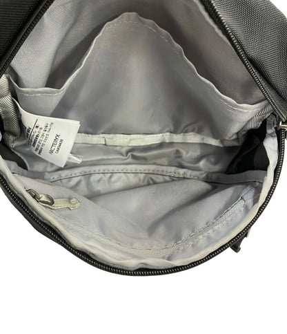 美品 ARC'TERYX ショルダーバッグ 斜め掛け MANTIS 2 WAISTPACKナイロン ポリエステル ユニセックス アークテリクス