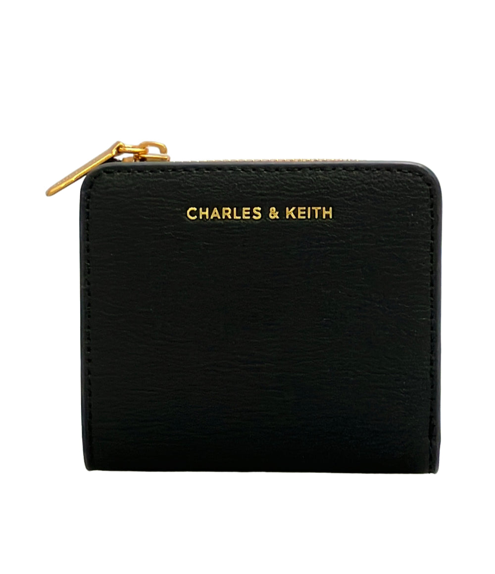 美品 CHARLES&KEITH 二つ折り財布 レディース チャールズ＆キース