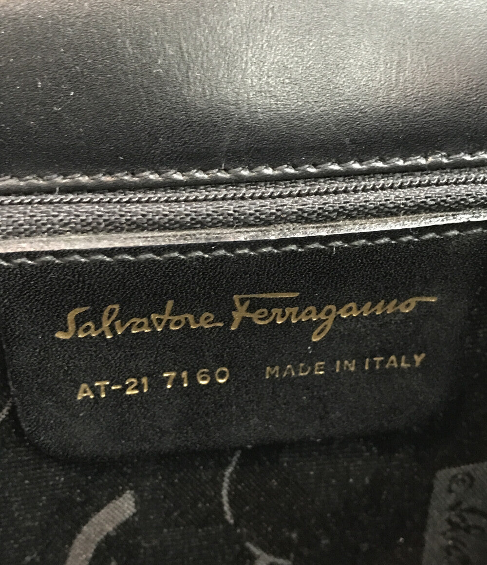 サルバトーレフェラガモ  ミニショルダーバッグ 斜め掛け  ガンチーニ    レディース   Salvatore Ferragamo