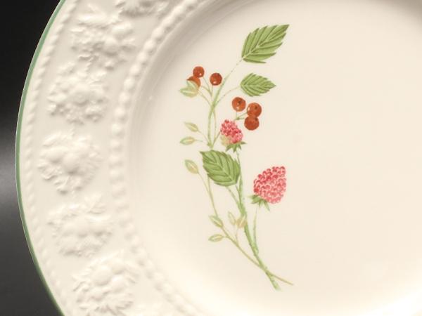 美品 WEDGWOOD プレート 皿 2点セット 20cm フェスティビティ ラズベリー ウエッジウッド