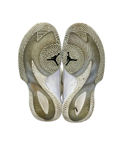 NIKE ローカットスニーカー ルカ 3 TB PF FQ7455-106 メンズ SIZE 27.0 (L) ナイキ