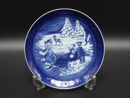 ロイヤルコペンハーゲン イヤープレート 飾り皿 18cm 2002 Royal Copenhagen