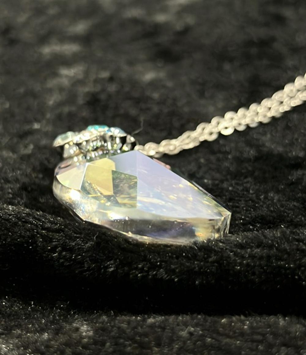 美品 スワロフスキー ネックレス しずくモチーフ レディース SWAROVSKI