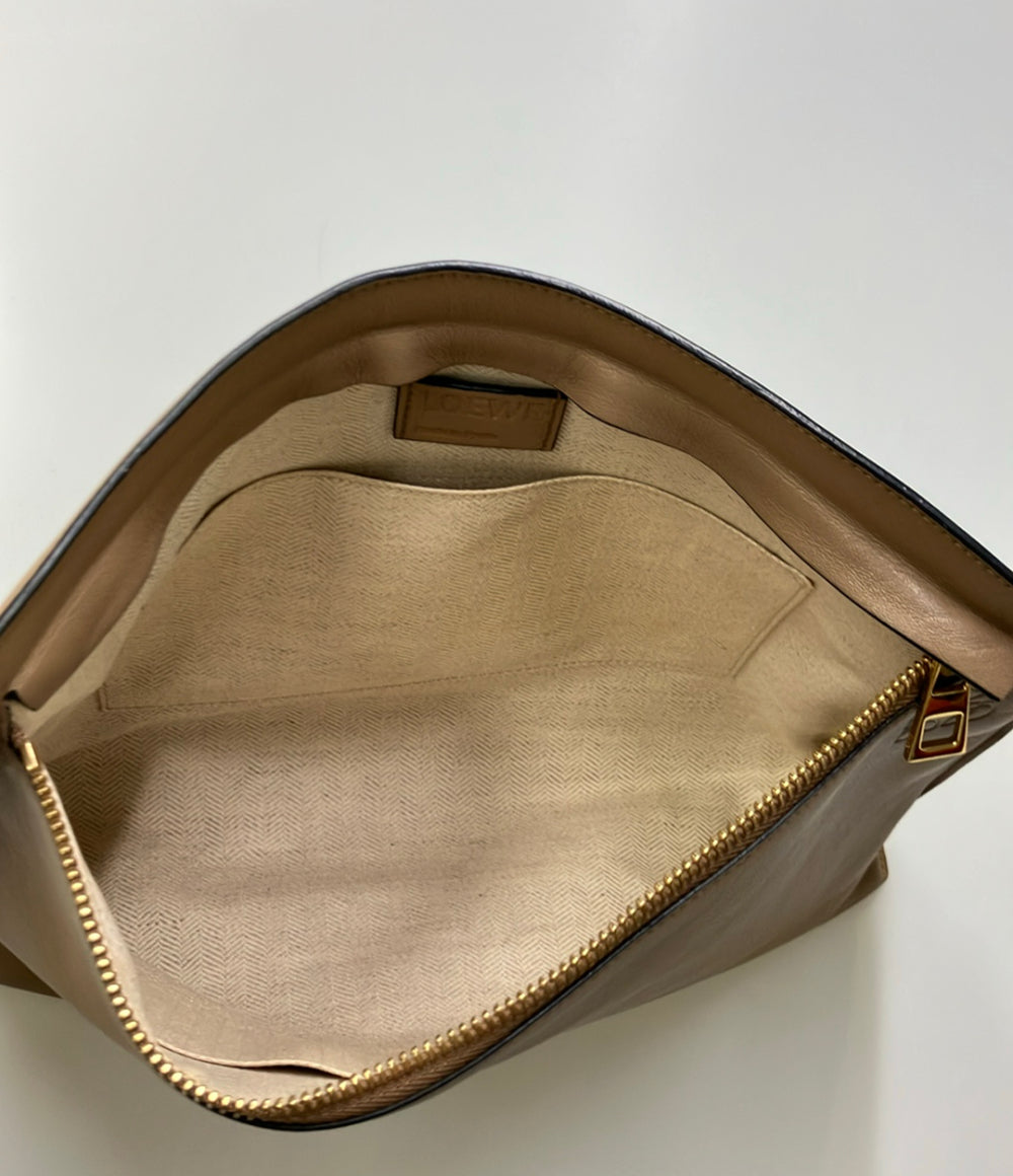 LOEWE ショルダーバッグ Tポーチ 斜め掛け レディース ロエベ