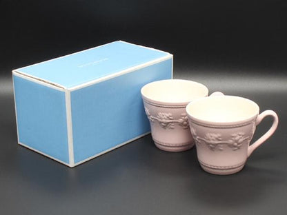 美品 WEDGWOOD マグカップ 2点セット ペア フェスティビティ ピンク ウエッジウッド