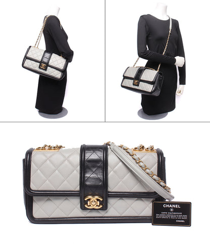 CHANEL チェーンショルダーバッグ 肩掛け 斜め掛け ゴールド金具 20番台 デカマトラッセ ダブルチェーン シングルフラップ レディース シャネル