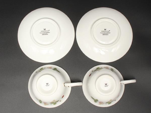 美品 WEDGWOOD カップ＆ソーサー 2客セット ペア ワイルドストロベリー