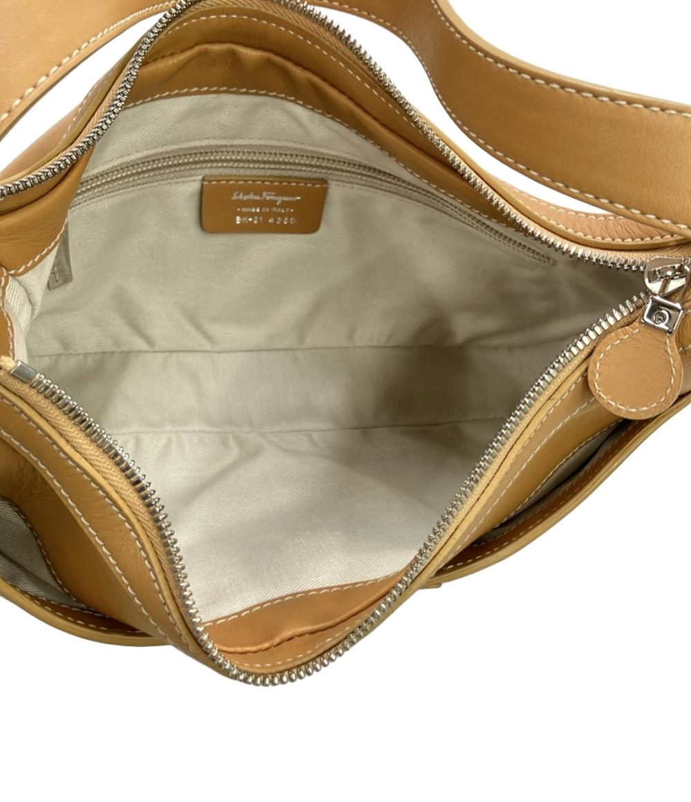 Salvatore Ferragamo ワンショルダーバッグ 肩掛け レザー ガンチーニ