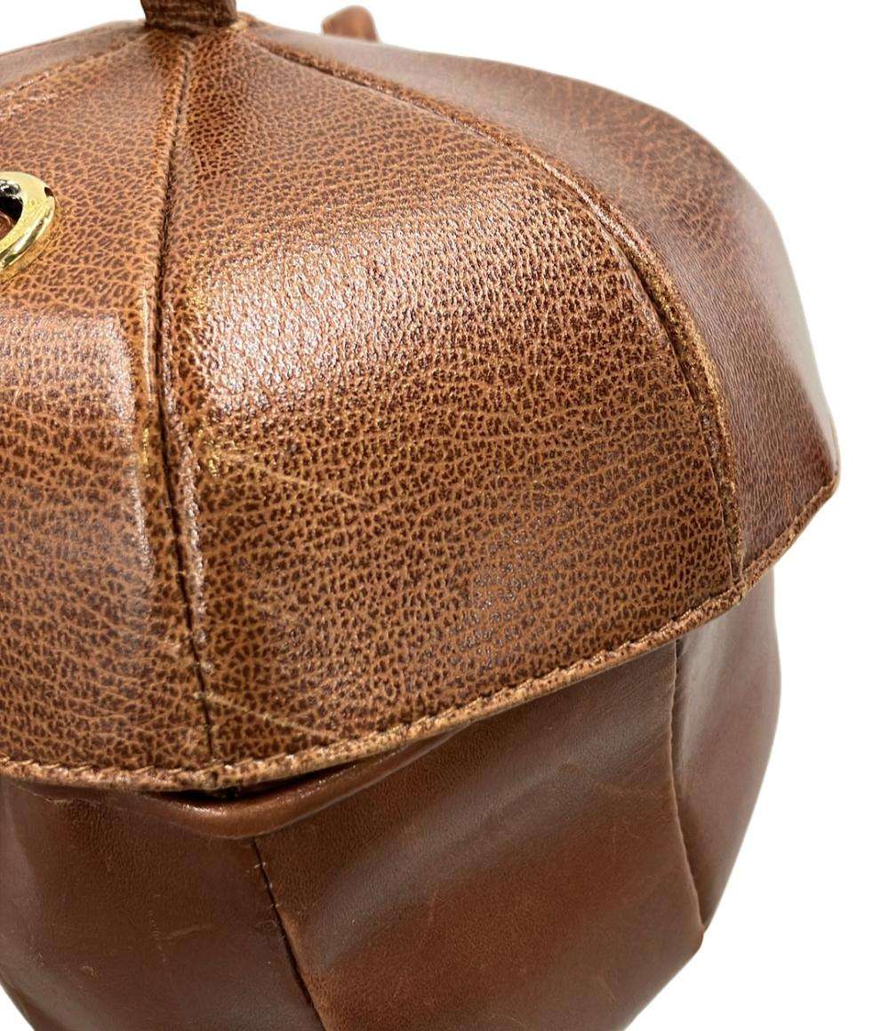 Salvatore Ferragamo　フェラガモ　ショルダーバッグ　どんぐり Salvatore Ferragamo ショルダーバッグ 斜め掛け どんぐり レディース