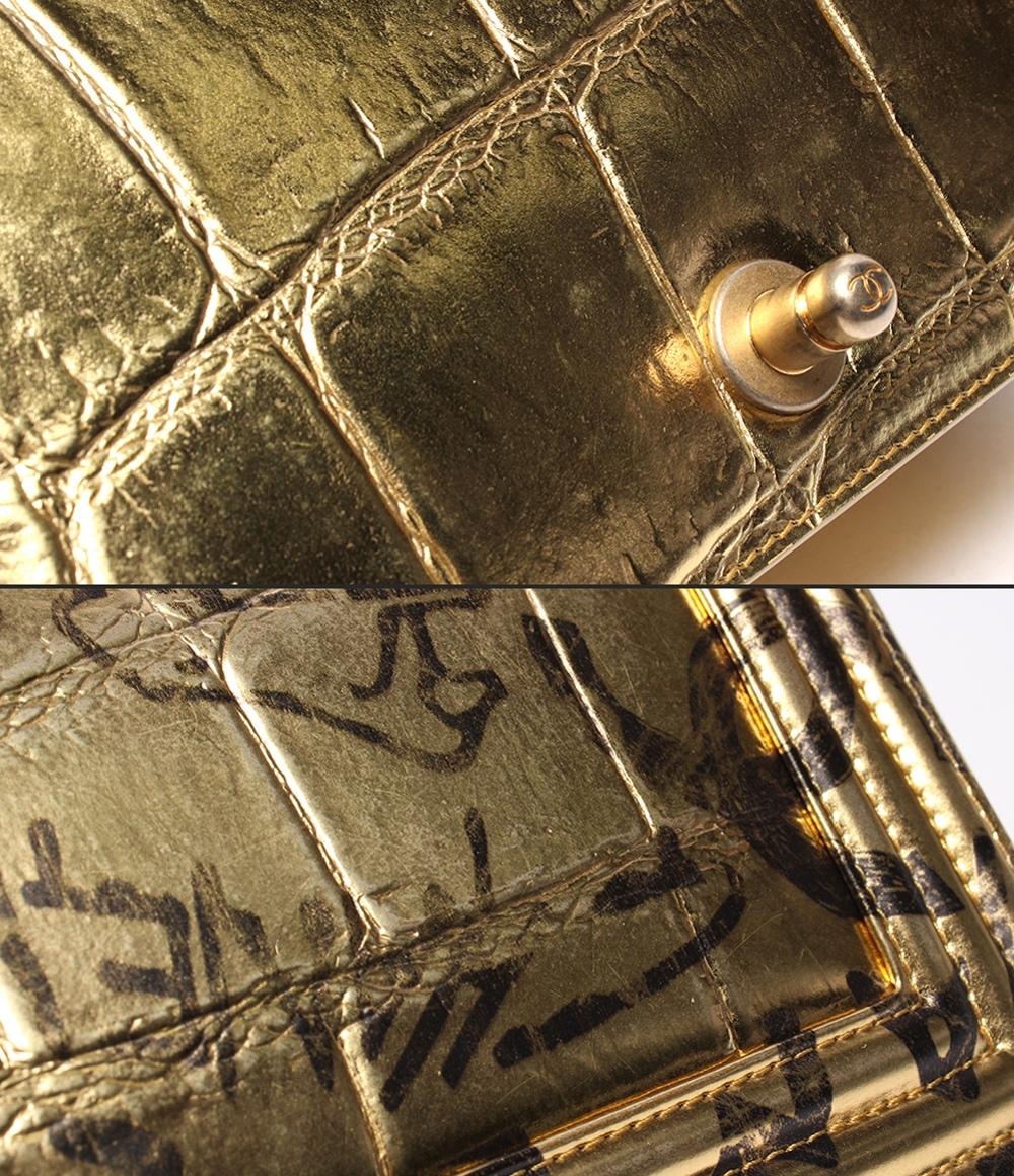 CHANEL チェーンショルダーバッグ ゴールド金具 型押しレザー