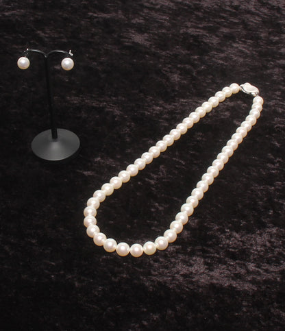 美品 ネックレス パール 8.0-8.5mm ピアス K14WG パール 8.0mm 2点セット レディース