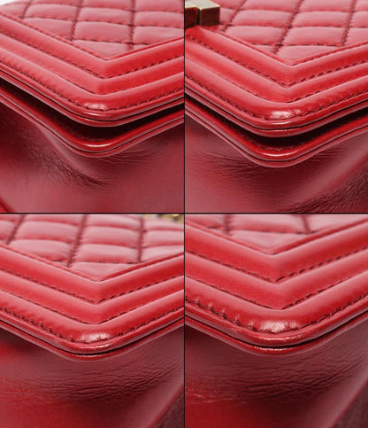 CHANEL チェーンショルダーバッグ ゴールド金具 マトラッセ レディース シャネル ボーイシャネル