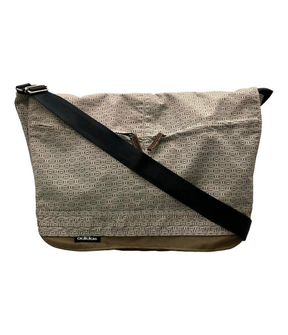 アディダス ショルダーバッグ 斜め掛け メンズ adidas