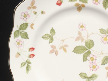美品 WEDGWOOD スクエアプレート 皿 21cm ワイルドストロベリー ウエッジウッド