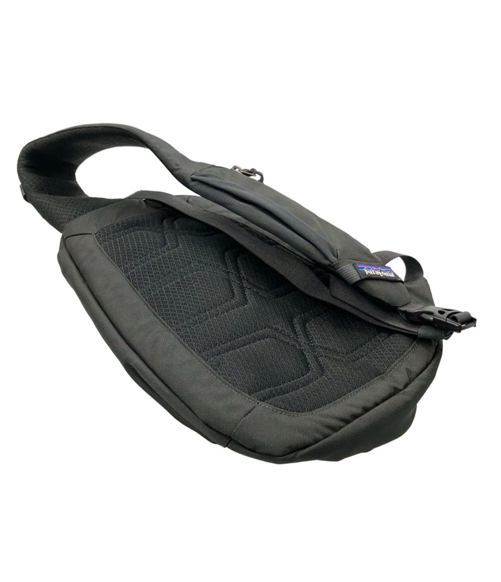 美品 patagonia ボディバッグ アトムスリング Atom Sling 8L メンズ パタゴニア