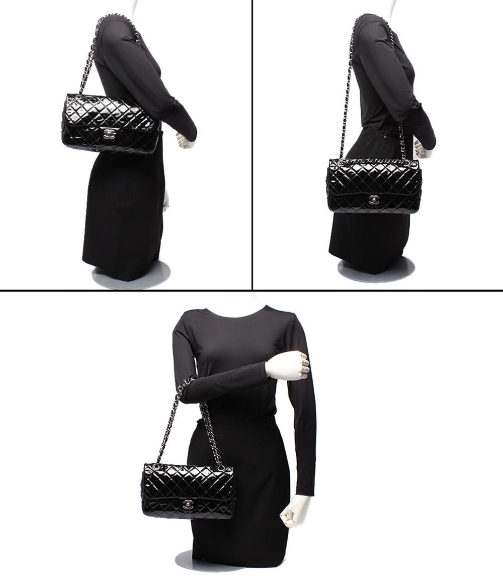 CHANEL チェーンショルダーバッグ ダブルチェーン シングルフラップ シルバー金具 パテントレザー マトラッセ エナメル レディース シャネル