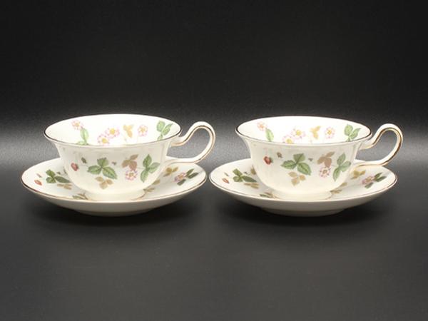 美品 ウエッジウッド カップ＆ソーサー 2客セット ペア ワイルドストロベリー WEDGWOOD