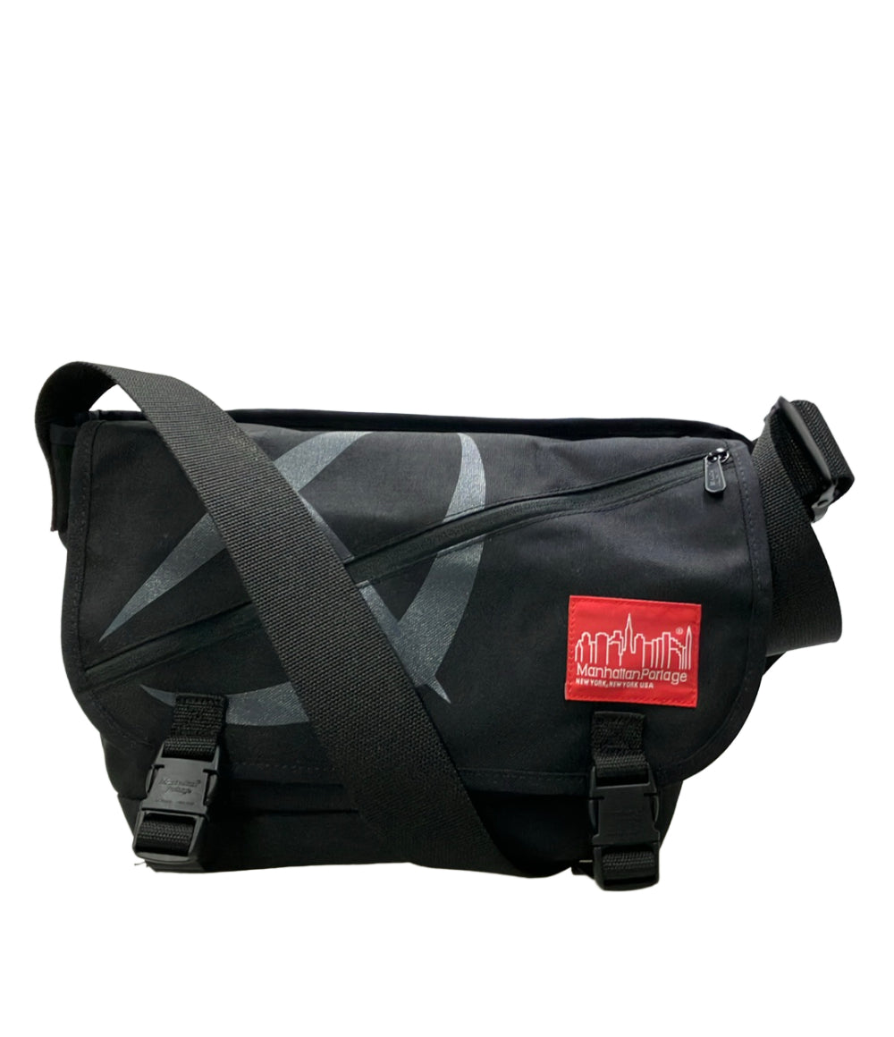 美品 Manhattan Portage STRICT-G ショルダーバッグ メッセンジャーバッグ 斜め掛け 機動戦士ガンダム 40周年記念 メンズ マンハッタンポーテージ