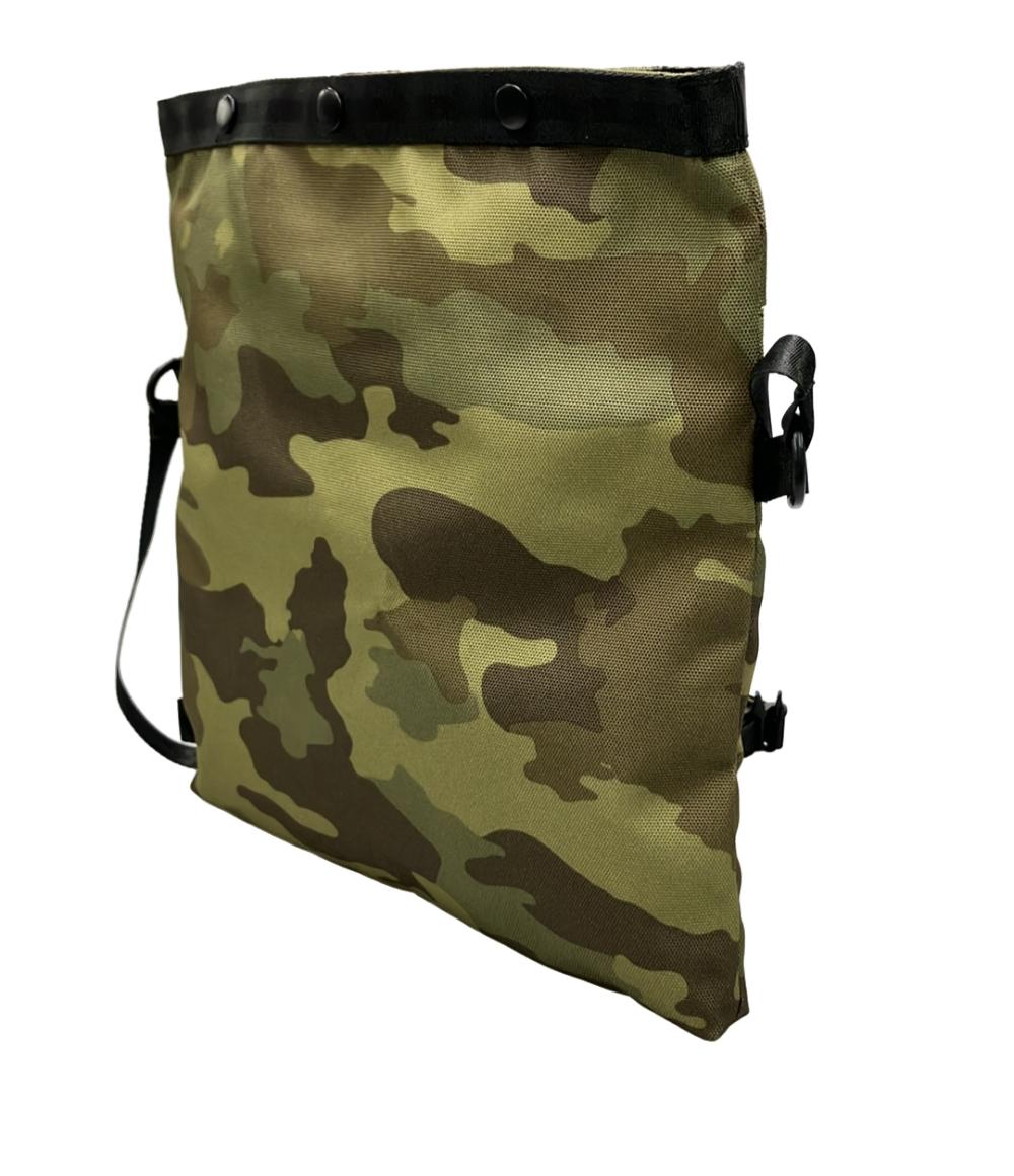 美品 WILDTHINGS ショルダーバッグ 斜め掛け カモフラージュ柄 ユニセックス ワイルドシングス