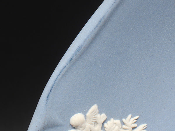 WEDGWOOD イヤープレート 飾り皿 18cm 2001 ウエッジウッド