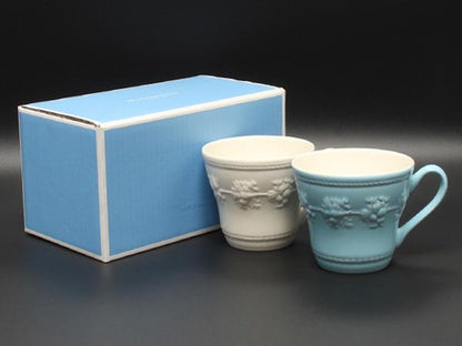美品 ウエッジウッド マグカップ 2点セット ペア フェスティビティ アイボリー ブルー WEDGWOOD