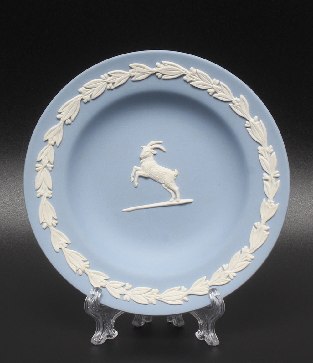 WEDGWOOD ピンディッシュ 小物入れ 皿 11cm ジャスパー 星座リリーフ 山羊座 ウェッジウッド