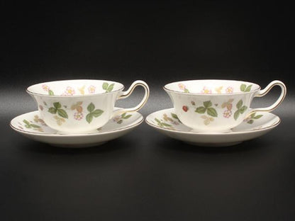 美品 WEDGWOOD カップ＆ソーサー 2客セット ペア ワイルドストロベリー ウェッジウッド