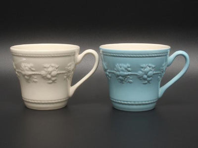 美品 ウエッジウッド マグカップ 2点セット ペア フェスティビティ アイボリー ブルー WEDGWOOD